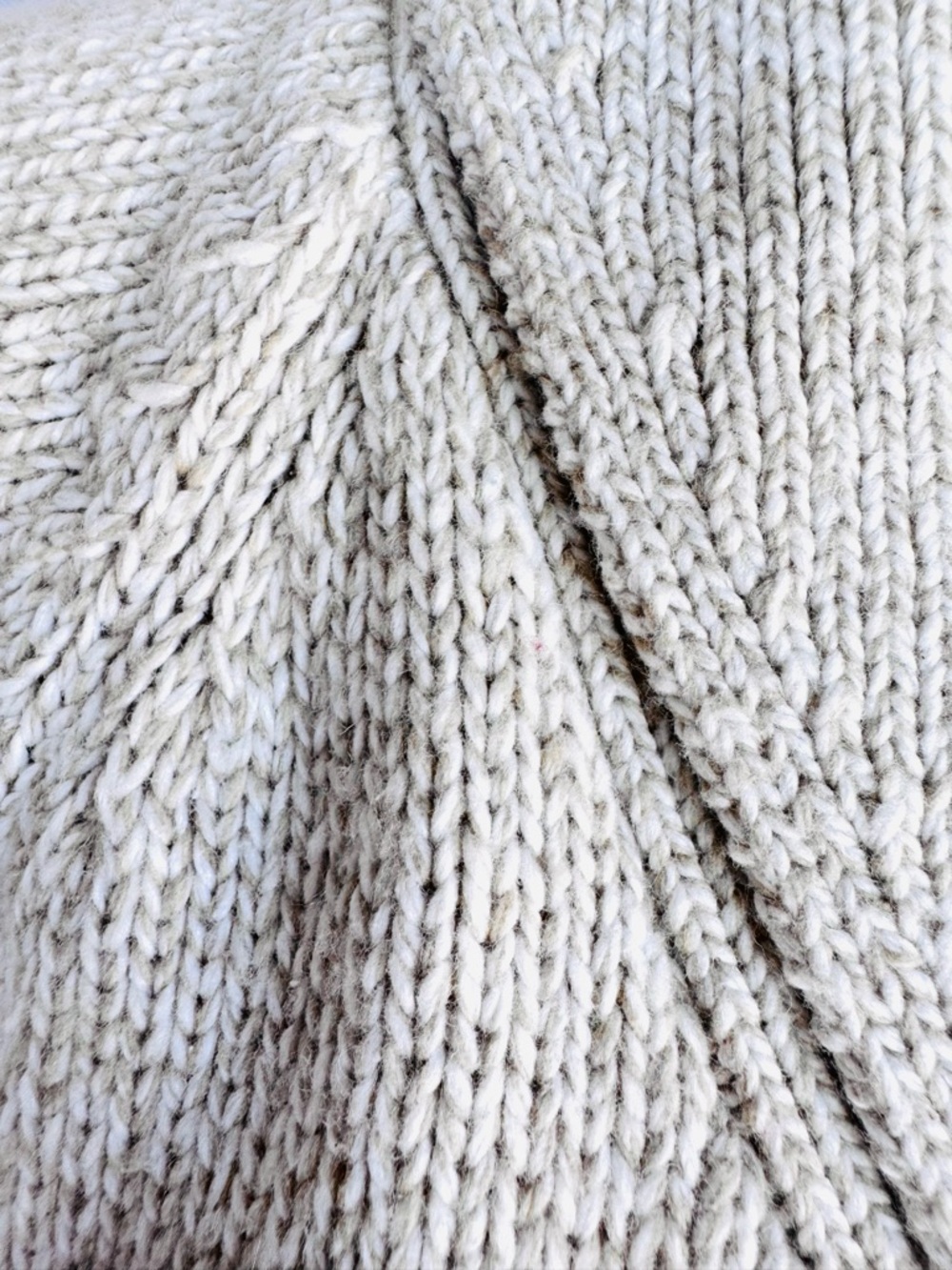 Turnbury Shawl Collar Knit Cardigan Oatmeal Size Large NWT - Picture 4 of 8